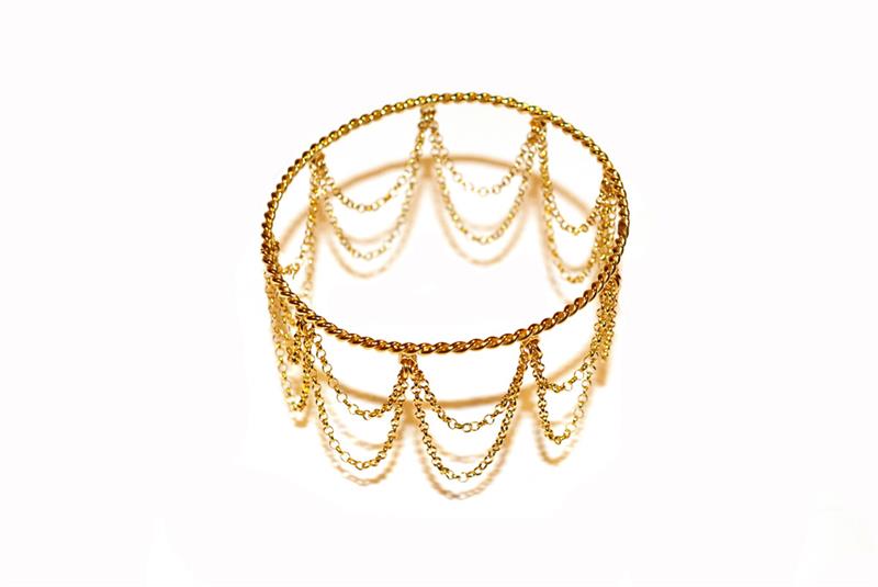 Scallop tassel bangle
